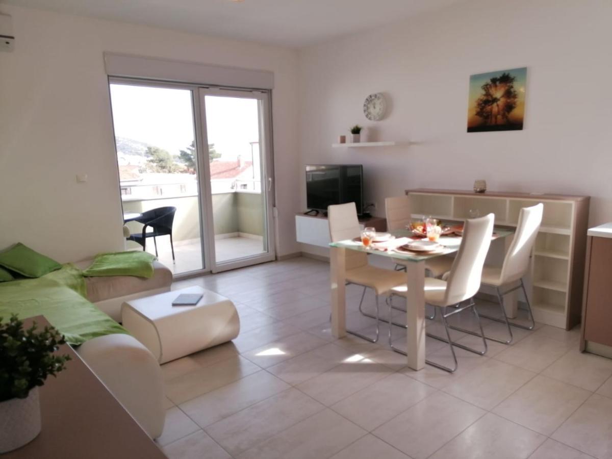 Apartment Mali San Trogir Exterior foto